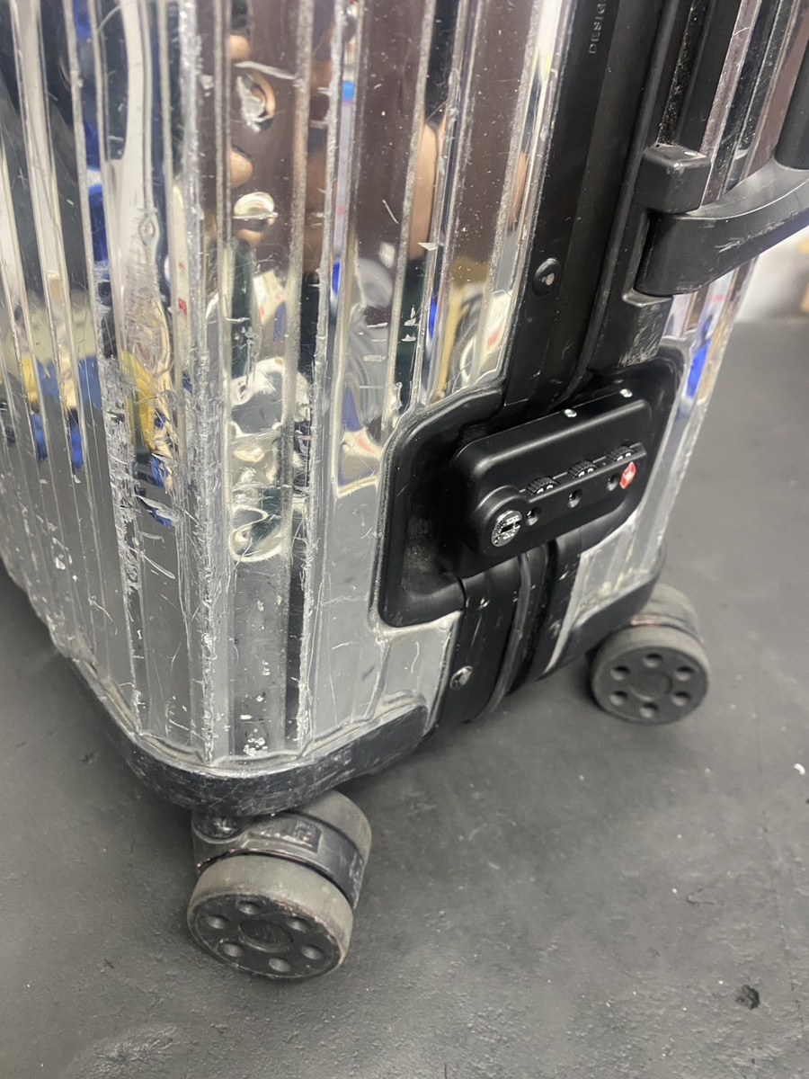 リモワ×モンクレール(RIMOWA Moncler)ロック交換の修理事例(純正品交換) 修理後