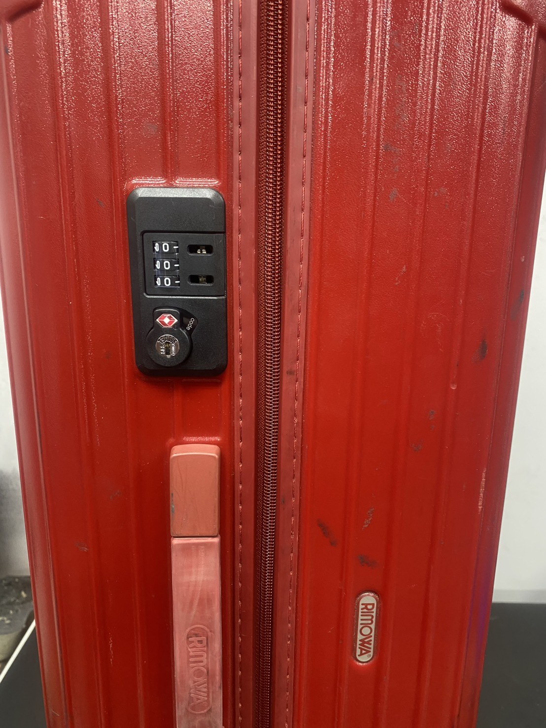 リモワ(RIMOWA)ロック交換の修理事例(純正品交換) 修理後